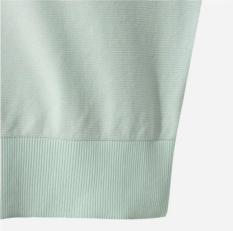 Áo thun dệt kim cổ polo ngắn tay, logo thỏ nhỏ