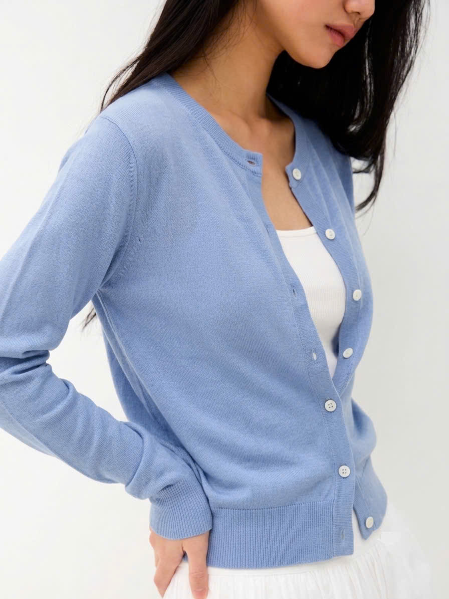 Áo cardigan cổ tròn bo gấu, 1 hàng cúc giống màu áo