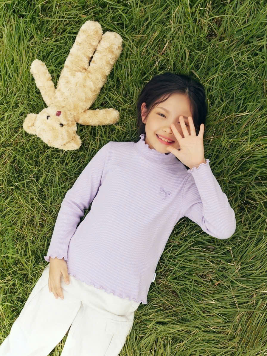 Áo cổ 3 phân chạy bèo, nơ thêu beemon