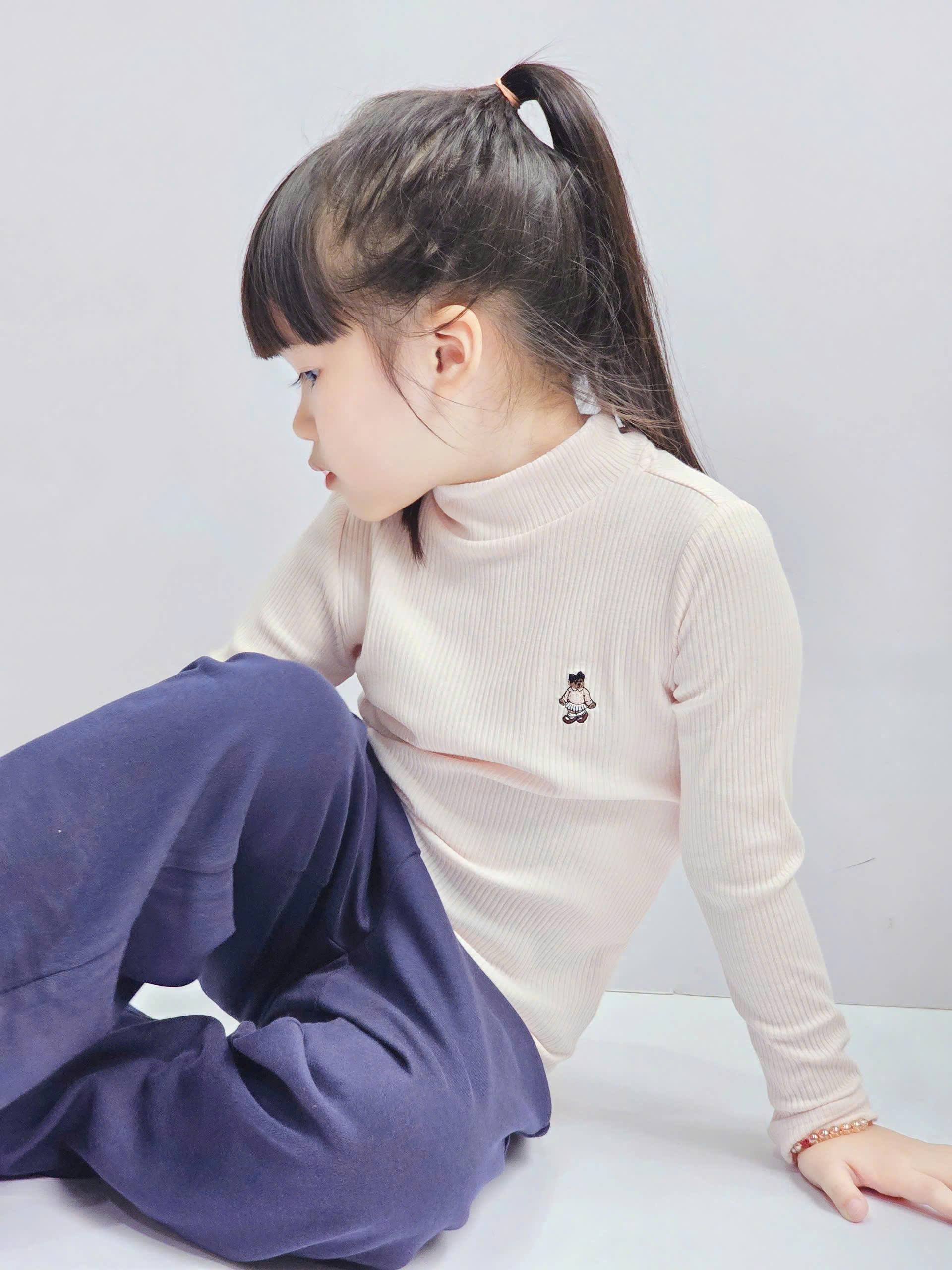 Áo cổ 3 phân dài tay Beemon, thun tăm thêu gấu