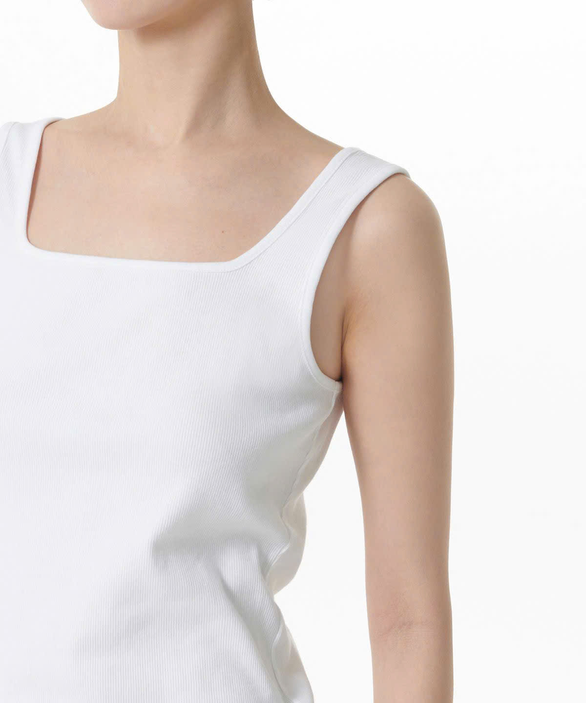 Áo hai dây bản to, dáng croptop chất thun tăm