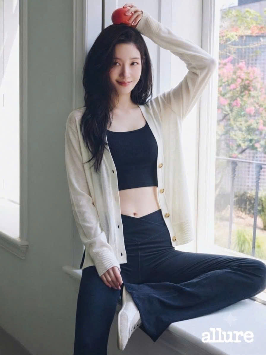 Áo khoác cardigan dáng dai, cổ V, vạt xẻ hai bên hông