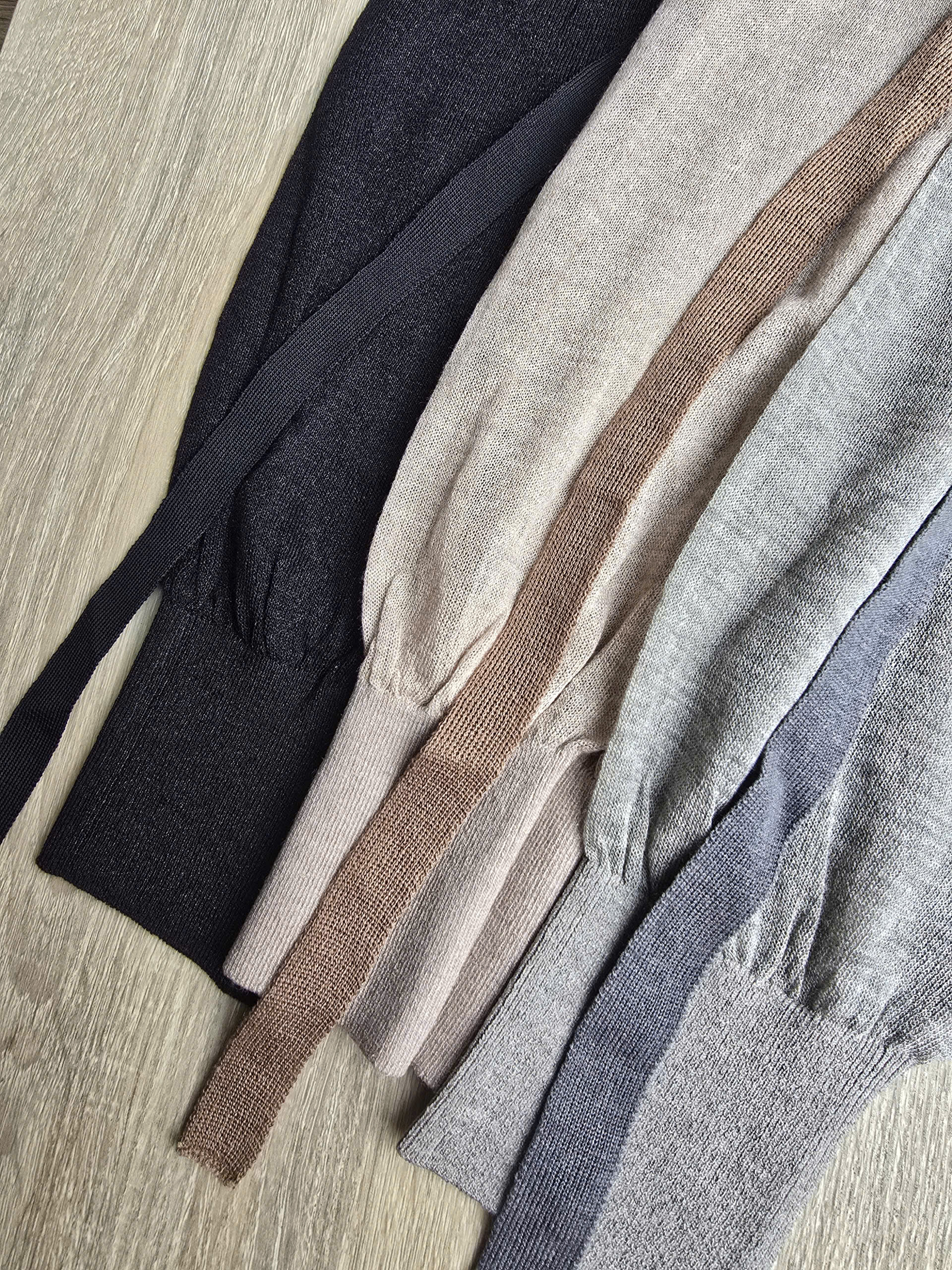 Áo khoác cardigan dáng dài len mongtogi mỏng, có dây buộc eo
