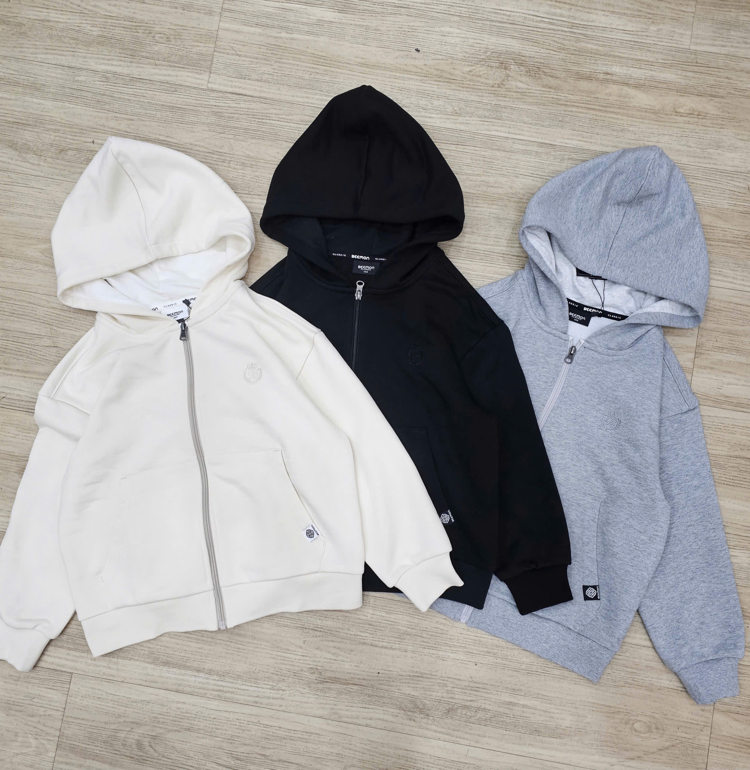 Áo khoác hoodie nỉ da cá Beemon, dài tay thêu vòng nguyệt quế