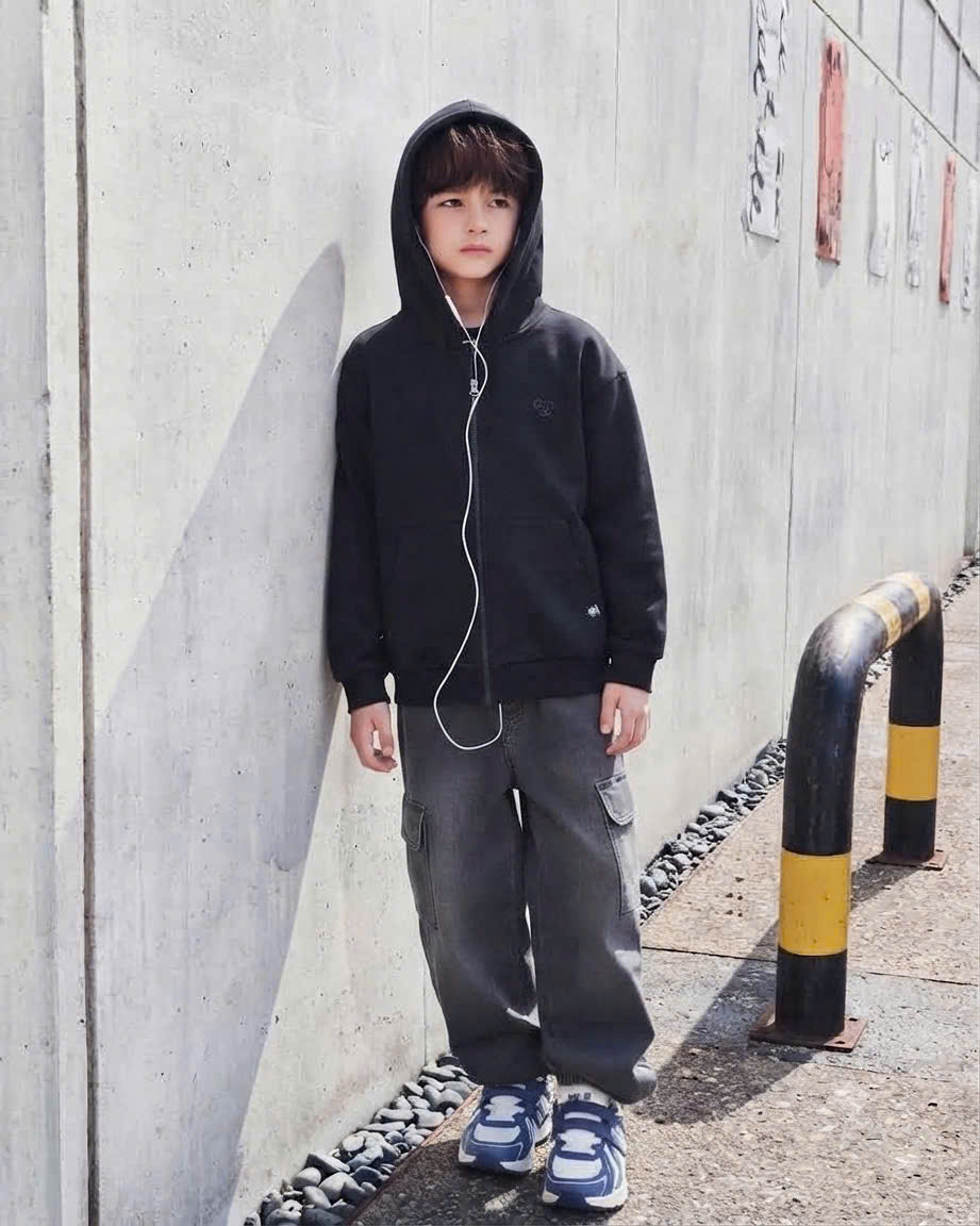 Áo khoác hoodie nỉ da cá Beemon, dài tay thêu vòng nguyệt quế