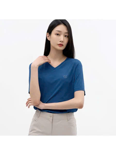 Áo phông cổ tim, ngắn tay, đính hạt hình tim