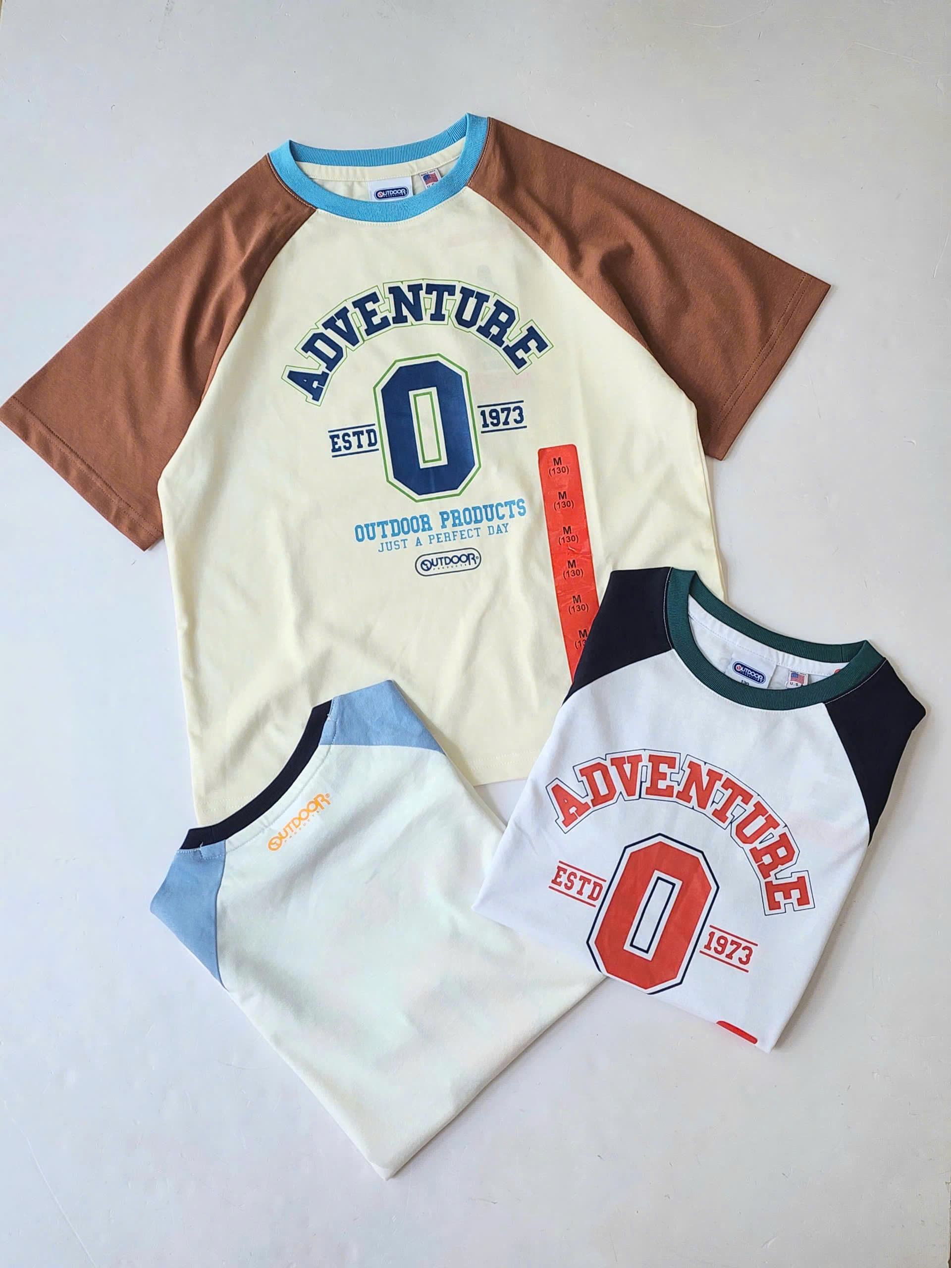 Áo phông cotton trẻ em, chữ Adventure, tay áo phối màu