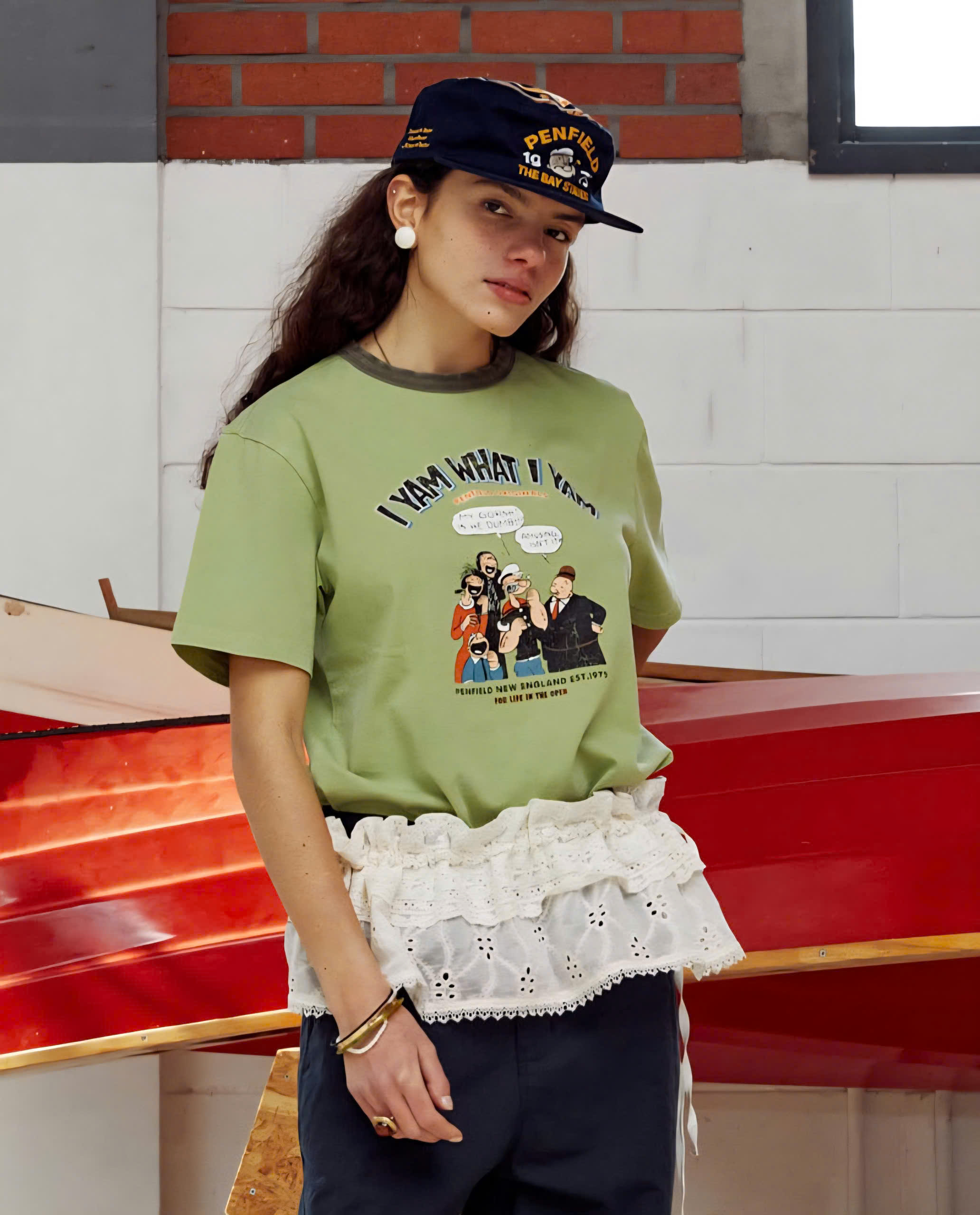Áo phông dáng ouversize, hình Popeye chữ I YAM WHAT I YAM