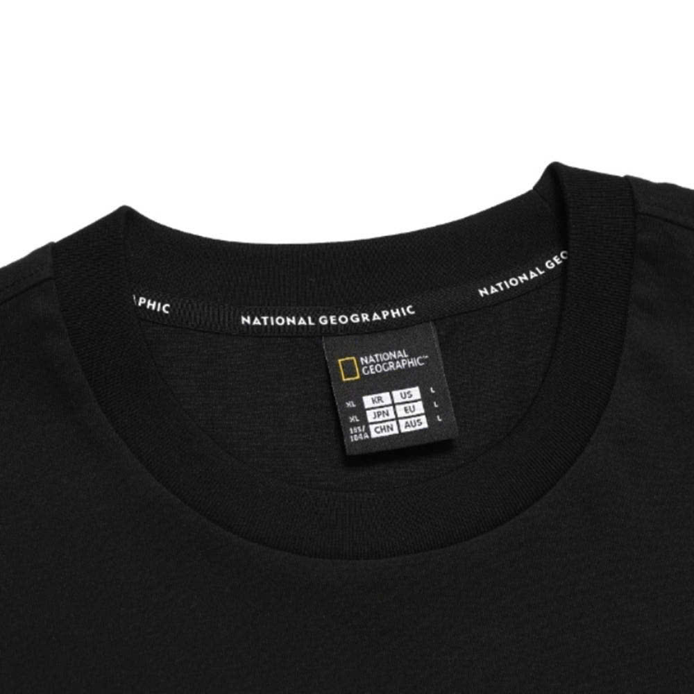 Áo phông oversize cổ tròn, ngắn tay, sau lưng hình núi