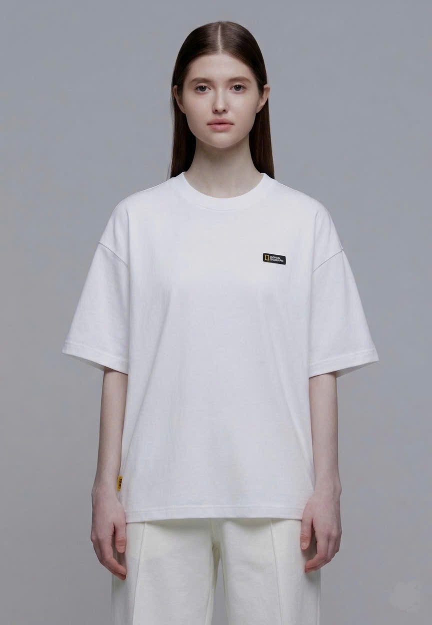 Áo phông oversize cổ tròn, ngắn tay, sau lưng hình núi