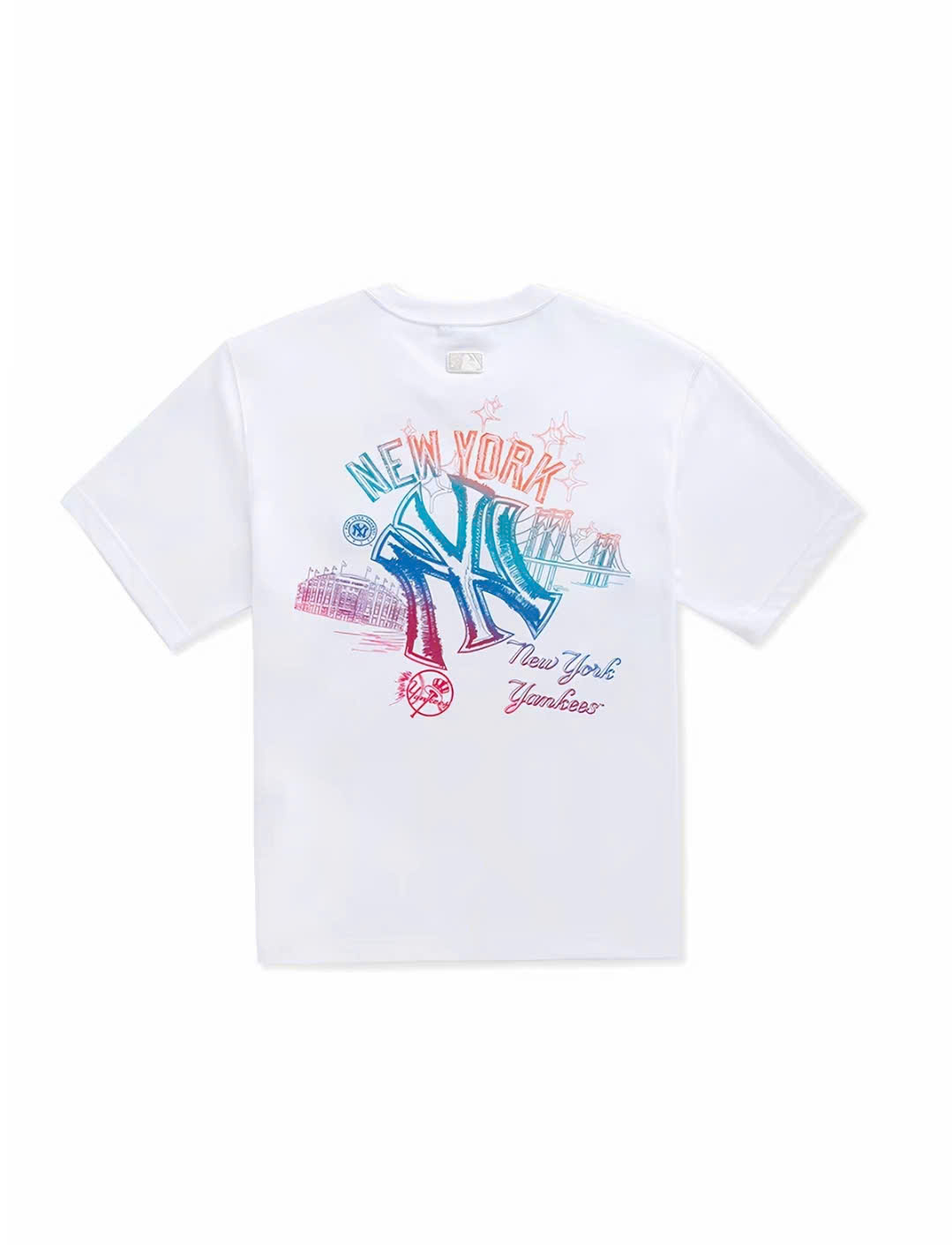 Áo phông unisex, logo in màu nhỏ trước ngực, sau lưng chữ màu lớn
