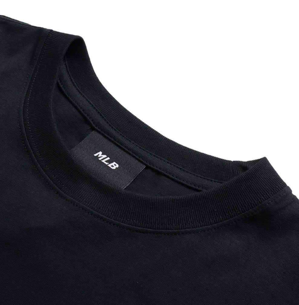Áo phông unisex, logo nhỏ trước ngực, logo to sau lưng