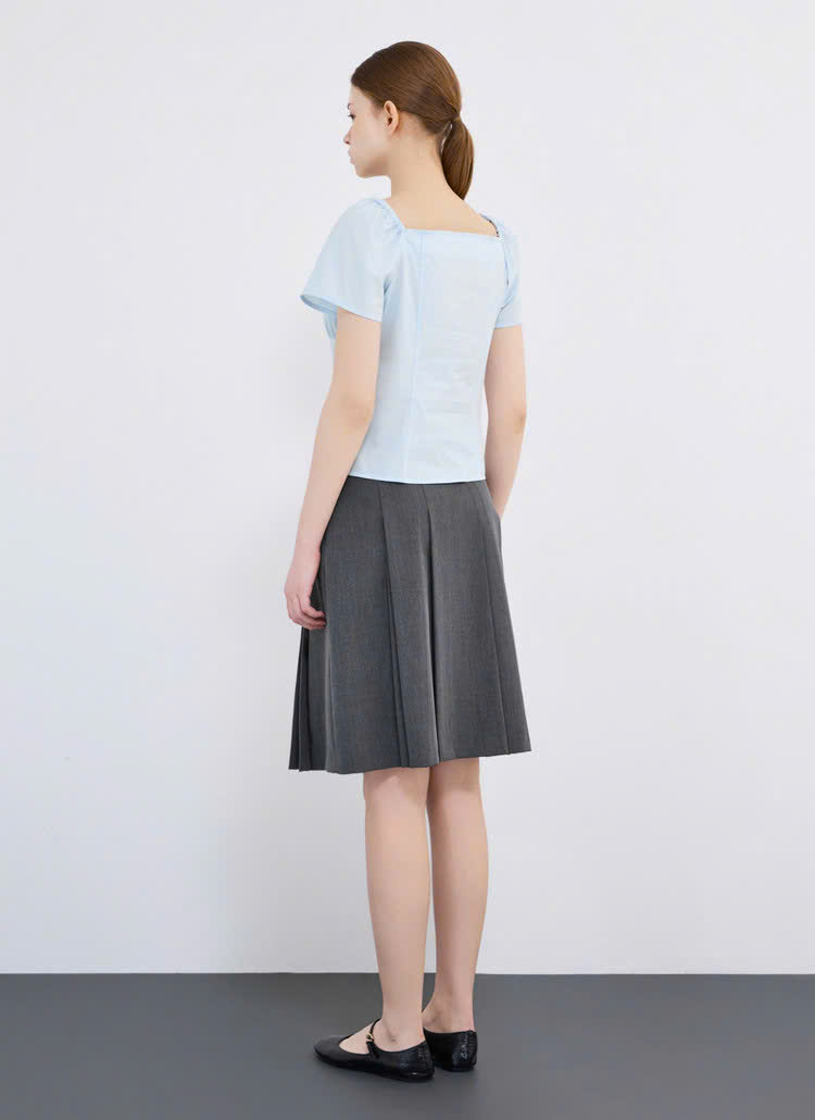 Áo sơ cotton cổ vuông, nhún bèo
