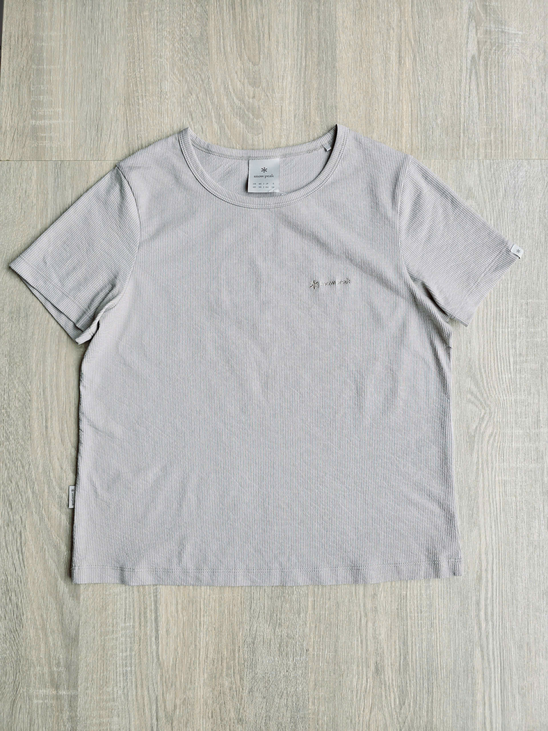 Áo thun gân, cổ tròn, ngắn tay, 2 màu