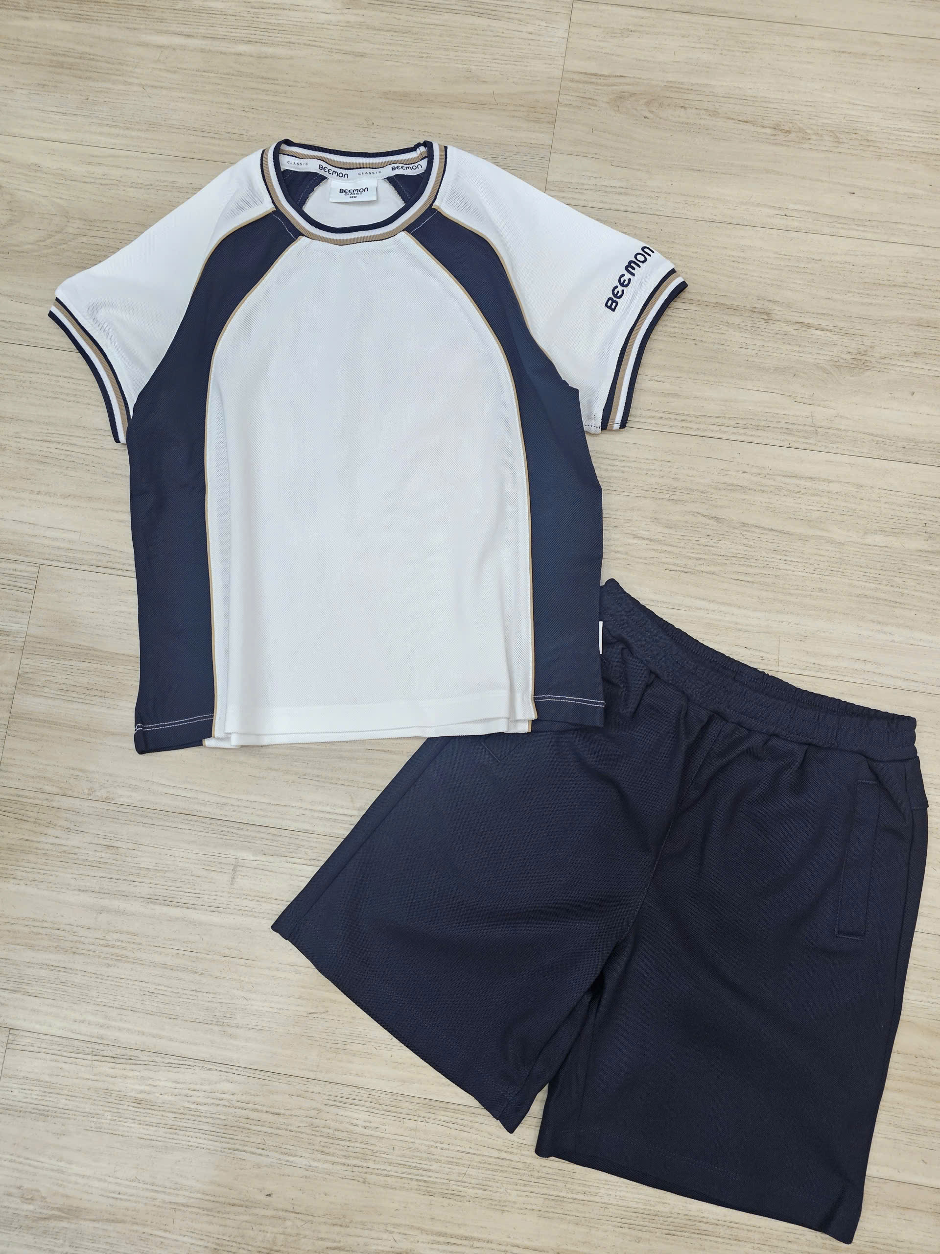 Bộ Beemon cổ tròn phối màu, trắng phối màu navy