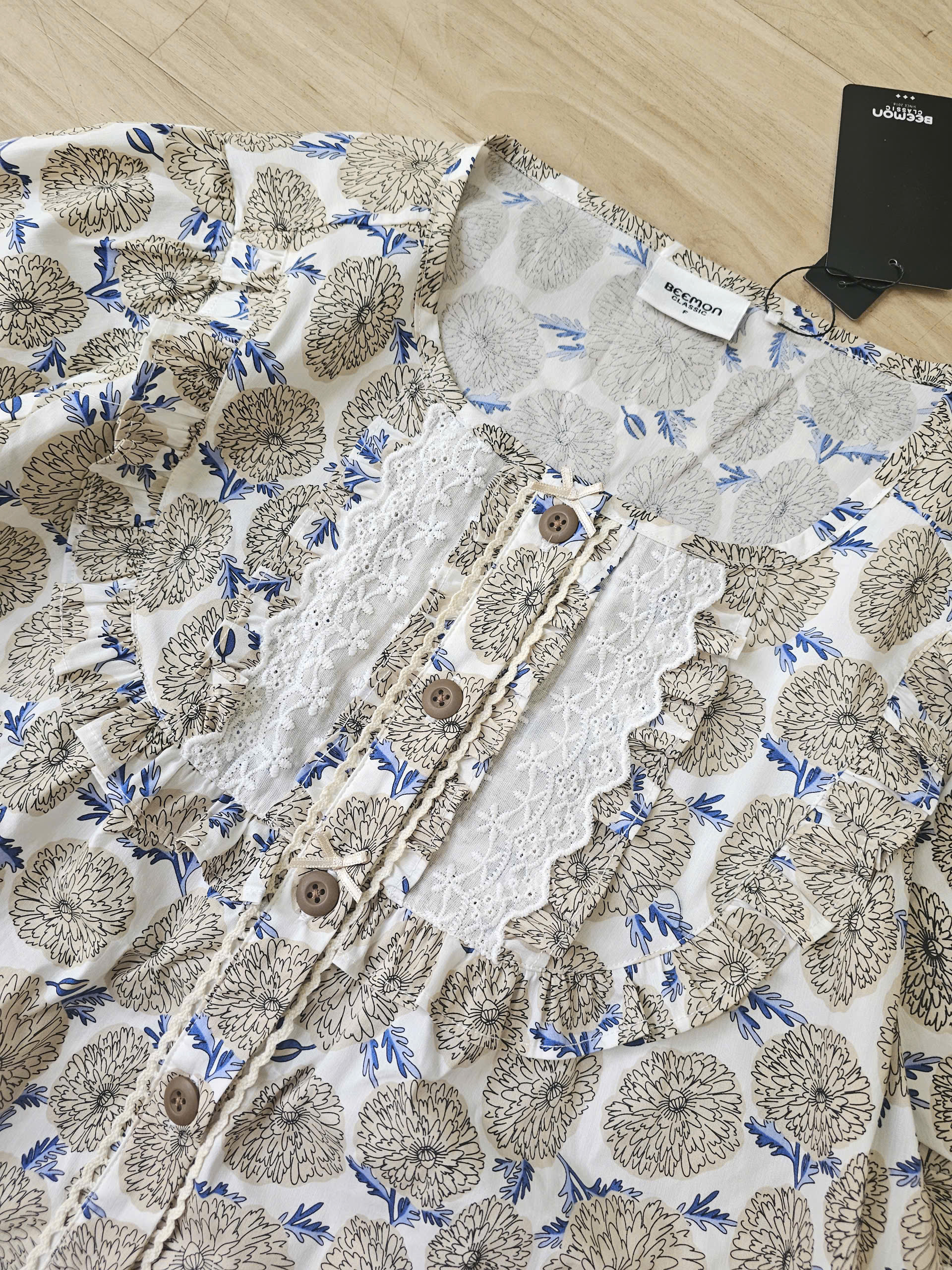 Bộ pijama đùi Beemon người lớn, chất thô cotton , viền bèo