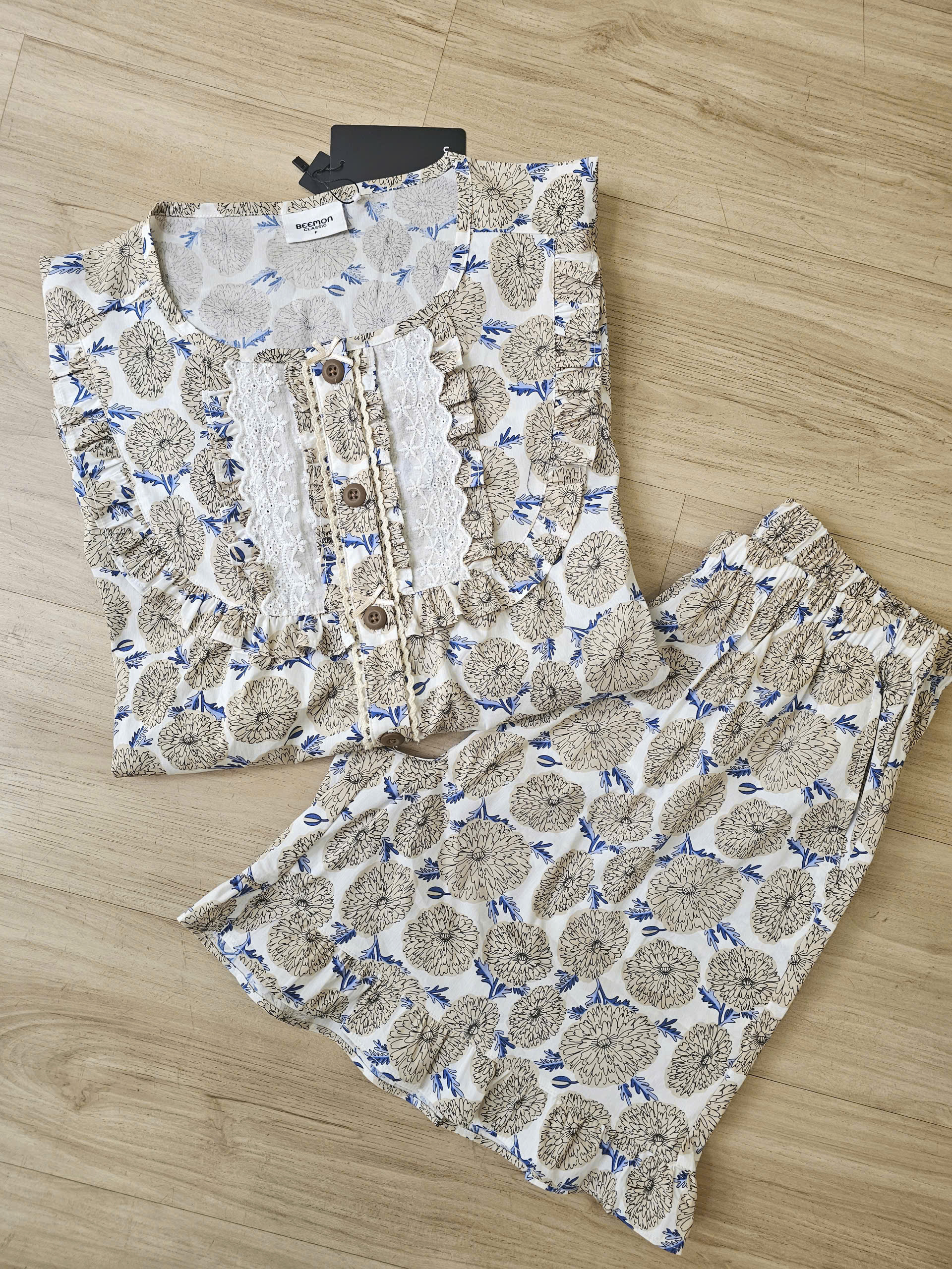 Bộ pijama đùi Beemon người lớn, chất thô cotton , viền bèo