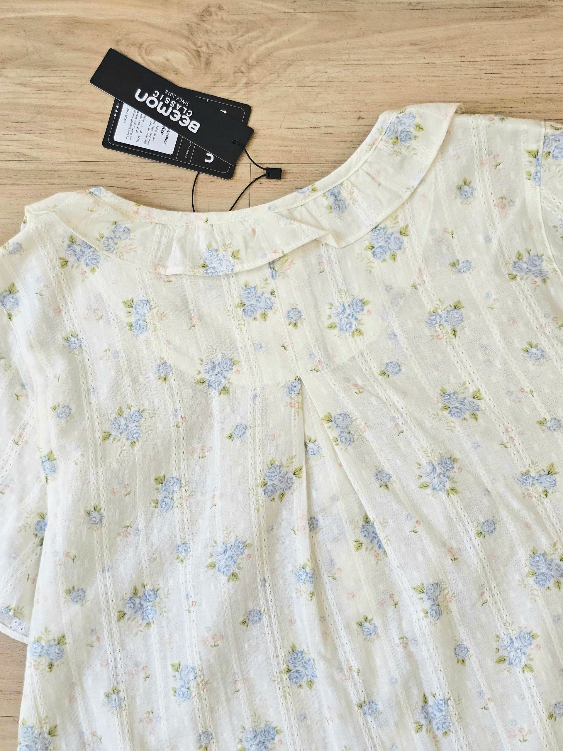 Bộ pijama thô cotton, quần cộc, họa tiết hoa nhí