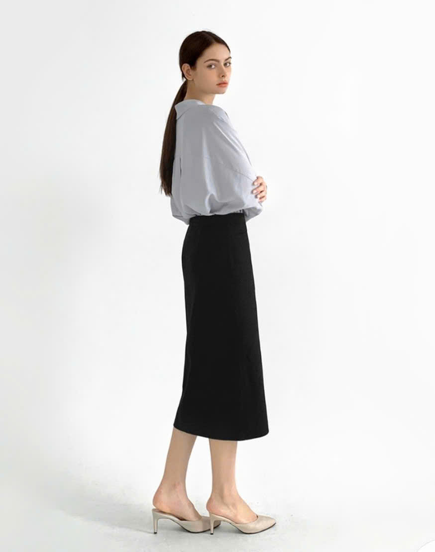Chân váy midi chữ H, xẻ trước, cạp chun ẩn, 2 màu