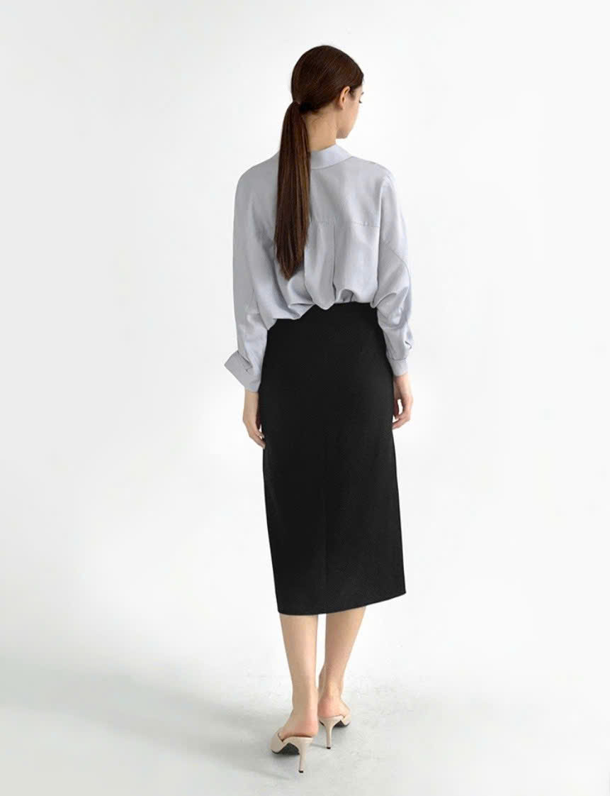 Chân váy midi chữ H, xẻ trước, cạp chun ẩn, 2 màu