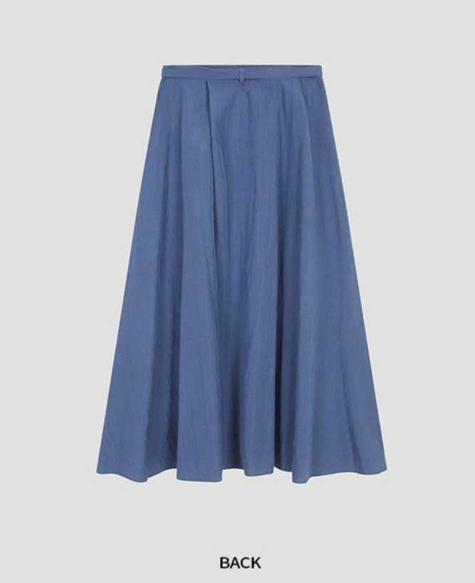 Chân váy midi, vải lụa rayon, dáng xòe, đính cúc hông, dây đai eo