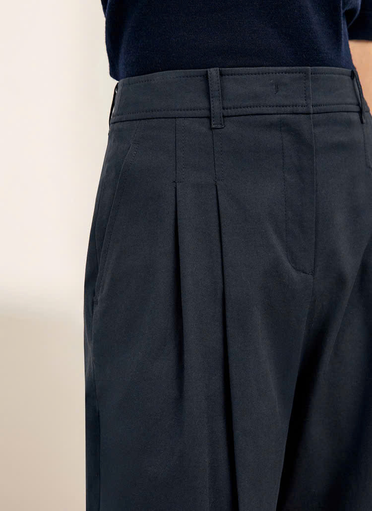 Quần baggy suông kaki, xếp 2 ly, có đỉa, túi chéo