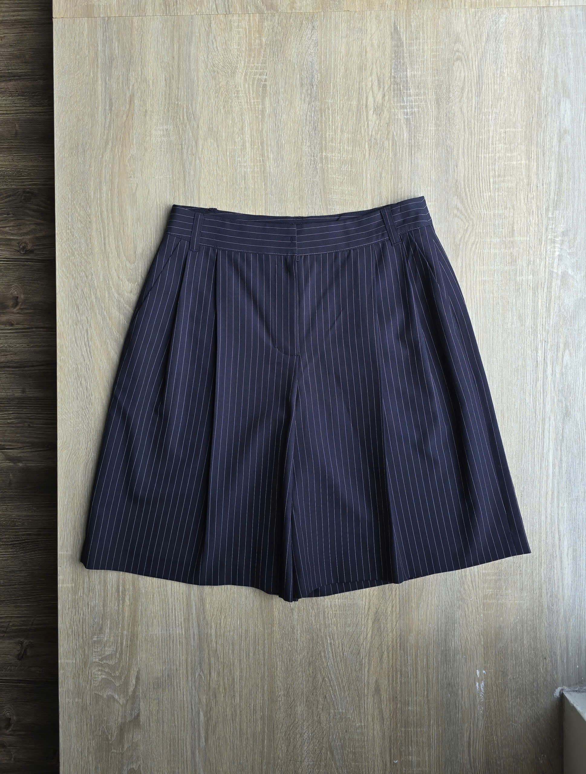 Quần short bermuda xếp ly, 2 màu