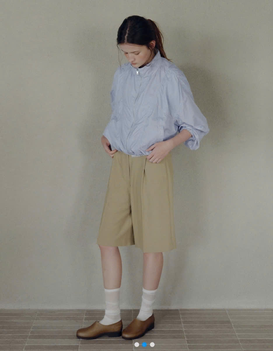 Quần short dài, may 1 ly đơn, 2 túi hông