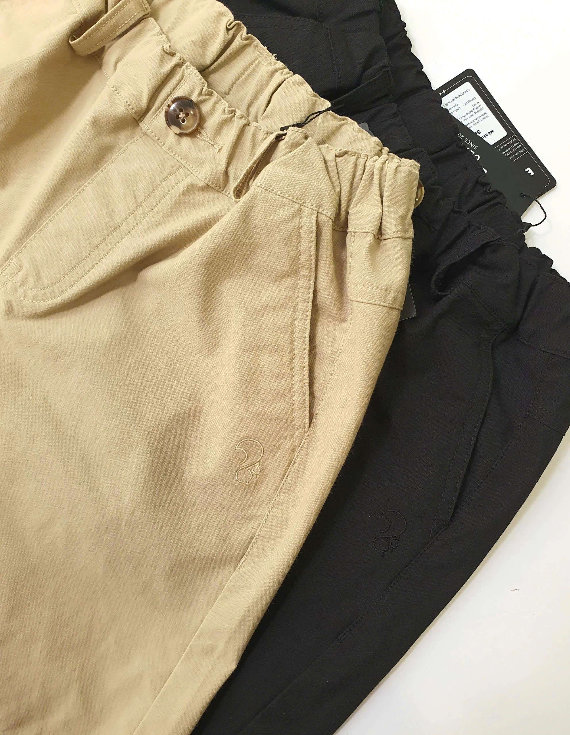 Quần short kaki beemon trẻ em cạp chun thêu sóc, 2 màu