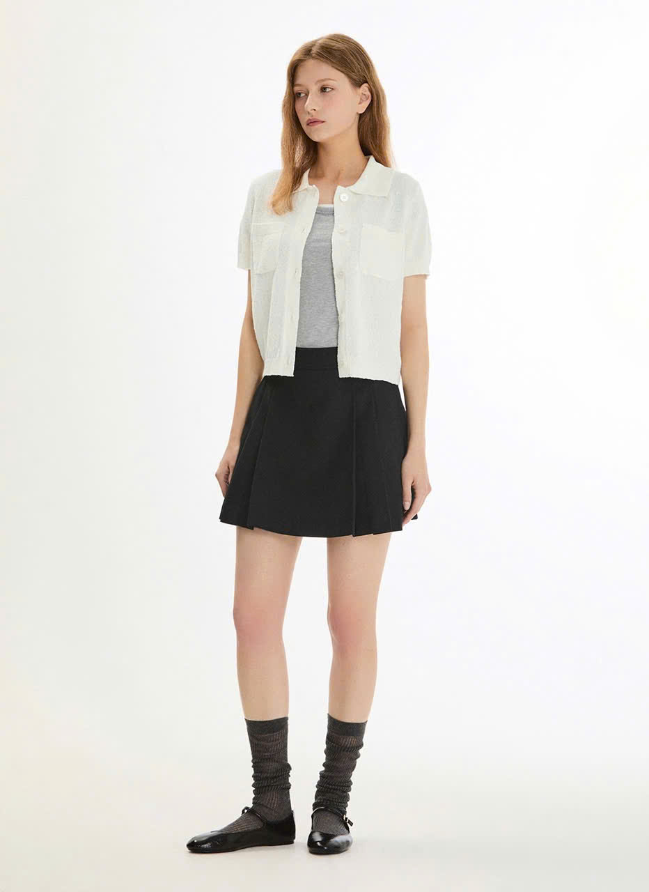 Quần short vải, vạt váy, xếp ly hông, khóa cạnh