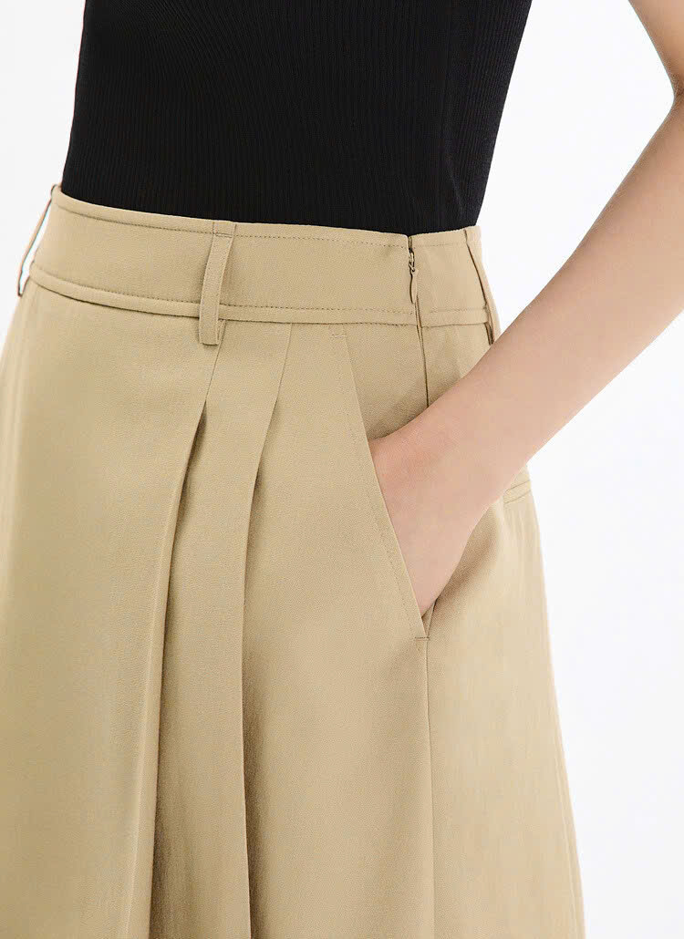 Quần short vải, vạt váy, xếp ly hông, khóa cạnh