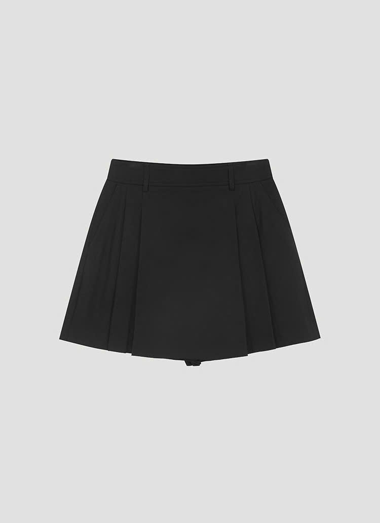 Quần short vải, vạt váy, xếp ly hông, khóa cạnh