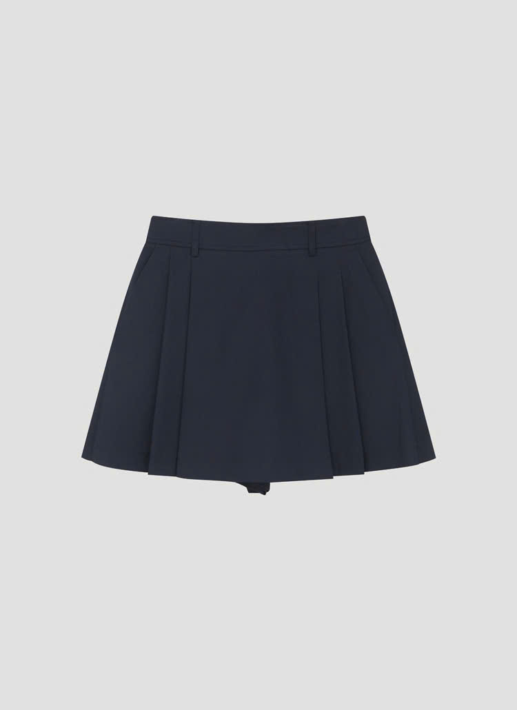 Quần short vải, vạt váy, xếp ly hông, khóa cạnh