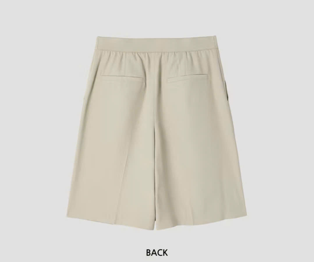 Quần short xếp 1 ly, cạp chun sau, 2 túi chéo