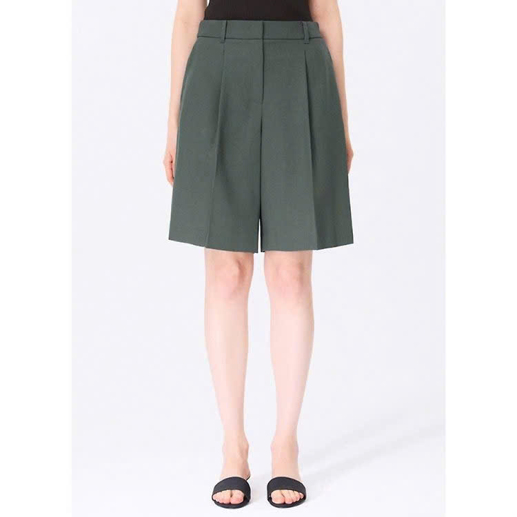 Quần short xếp 1 ly, cạp chun sau, 2 túi chéo