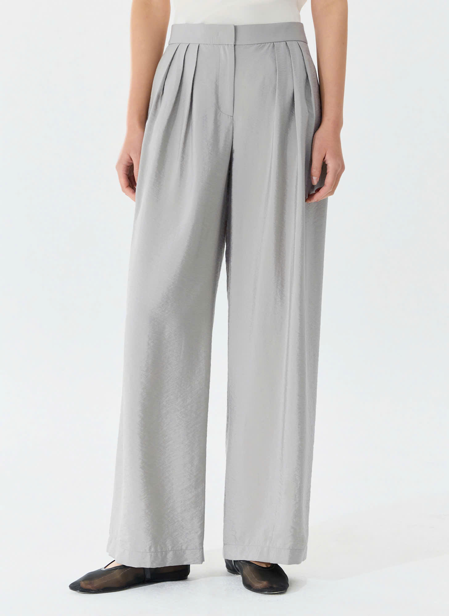 Quần suông 3 ly, pha rayon, 2 túi hông thật