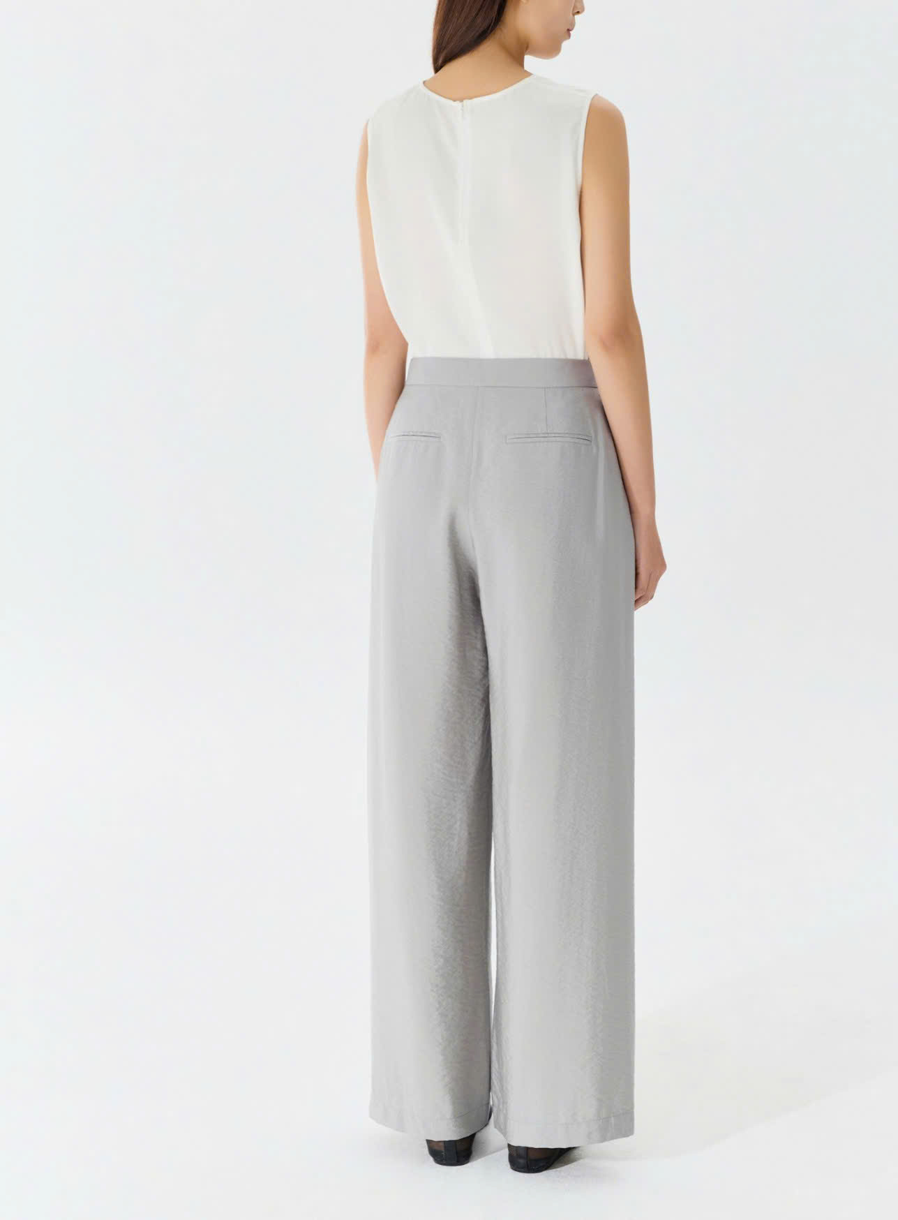 Quần suông 3 ly, pha rayon, 2 túi hông thật
