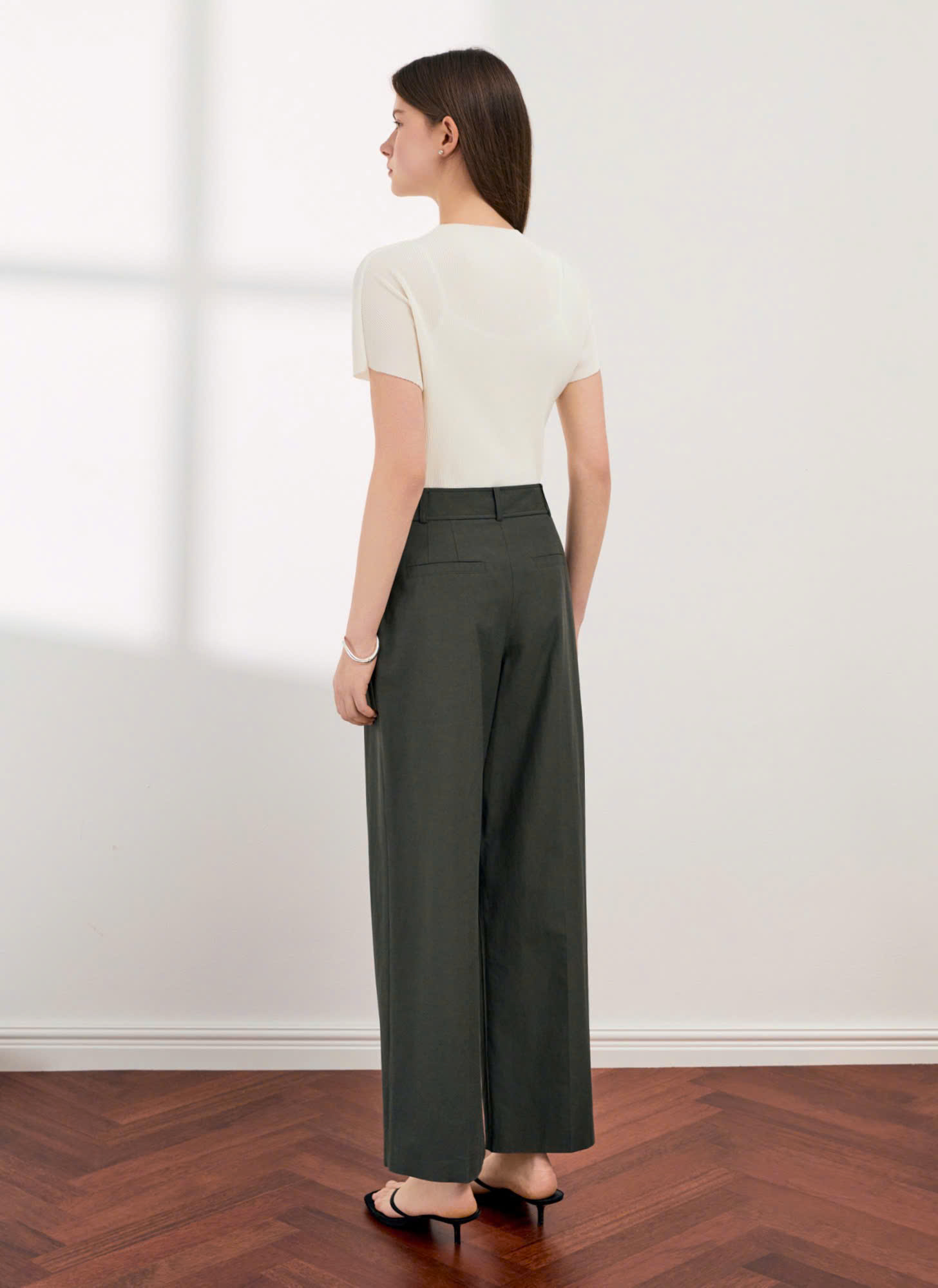 Quần suông pha rayon, may 2 túi chéo