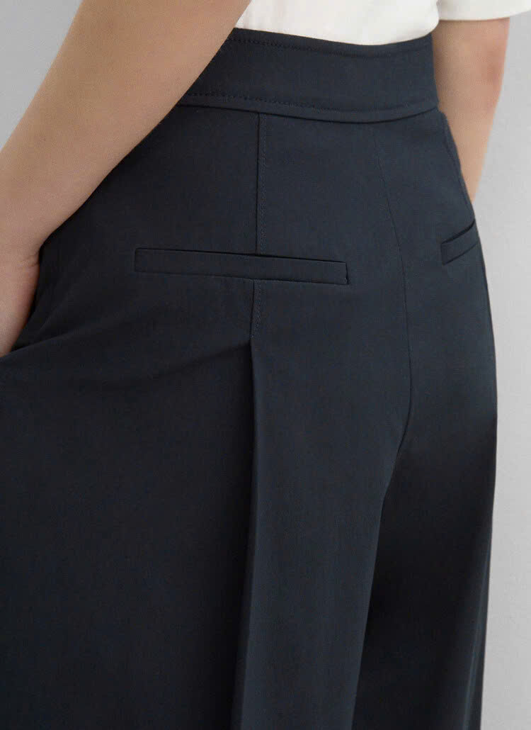 Quần váy xòe, xếp ly, xẻ hông, 2 màu