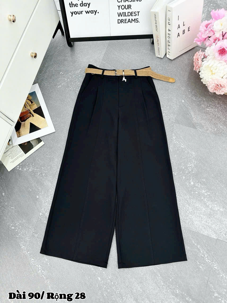 Q367 Quần xuông nấm 90cm kèm đai charm ngựa