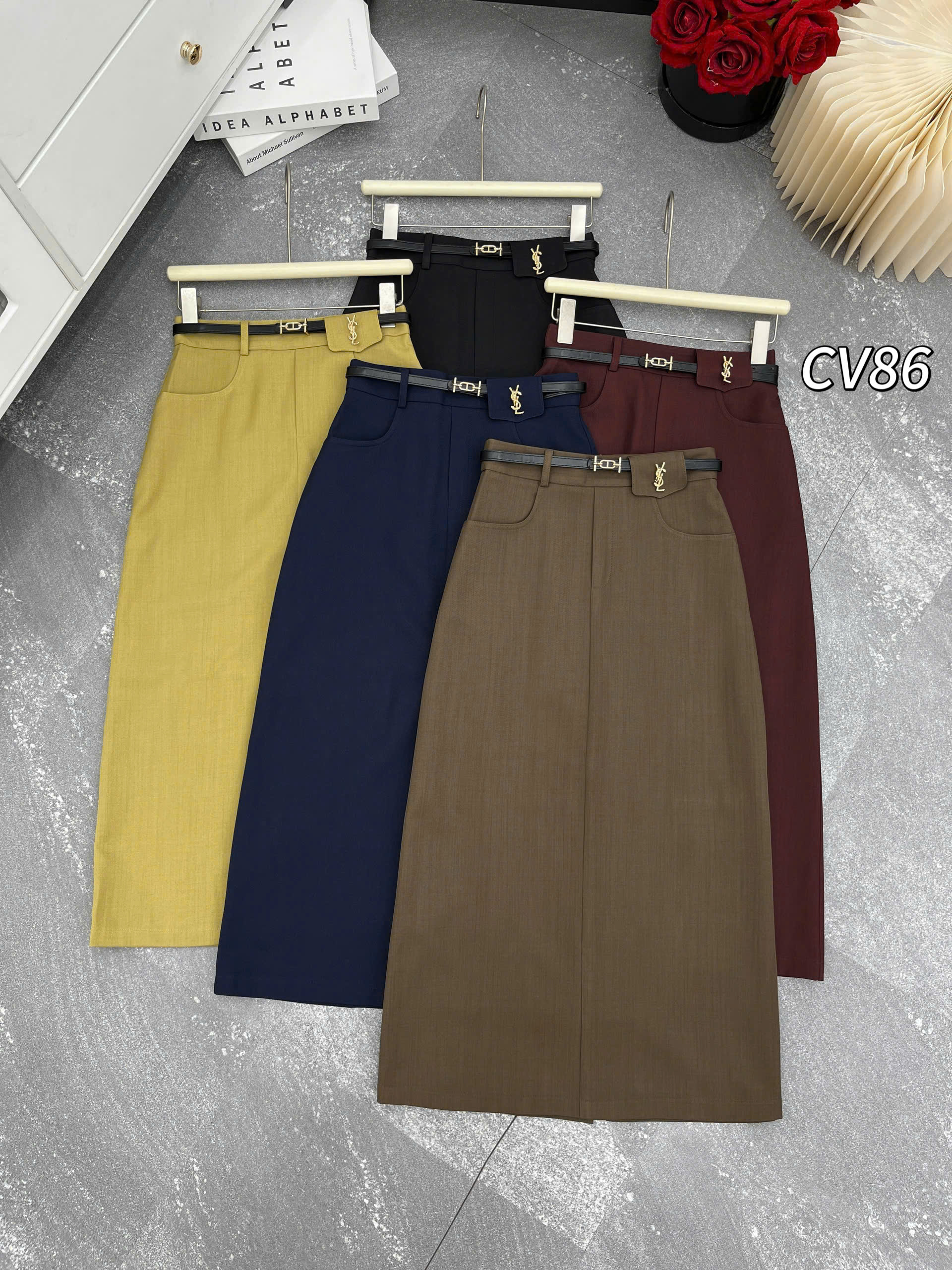 CV86 cv 2 túi cạp YSL