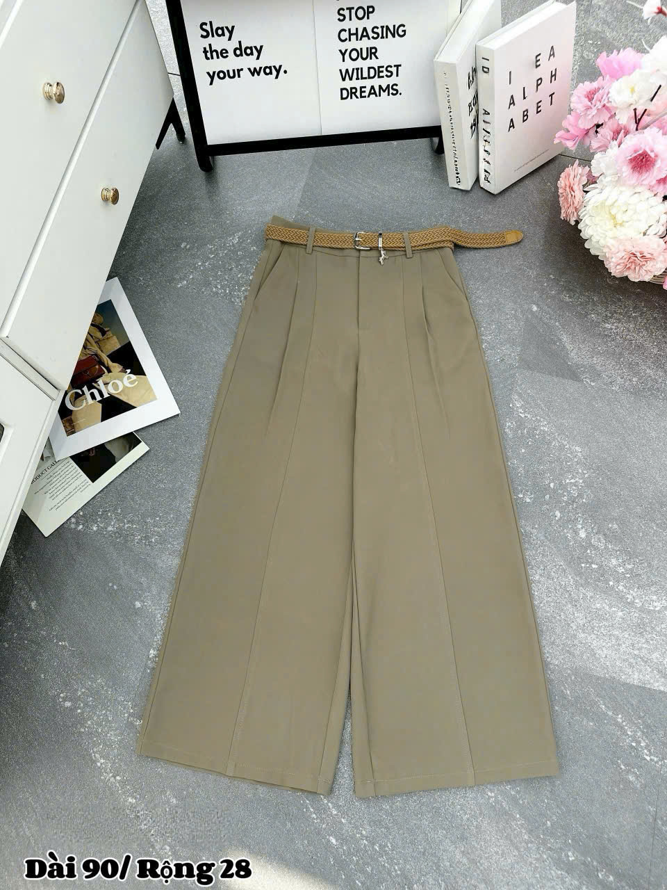 Q367 Quần xuông nấm 90cm kèm đai charm ngựa