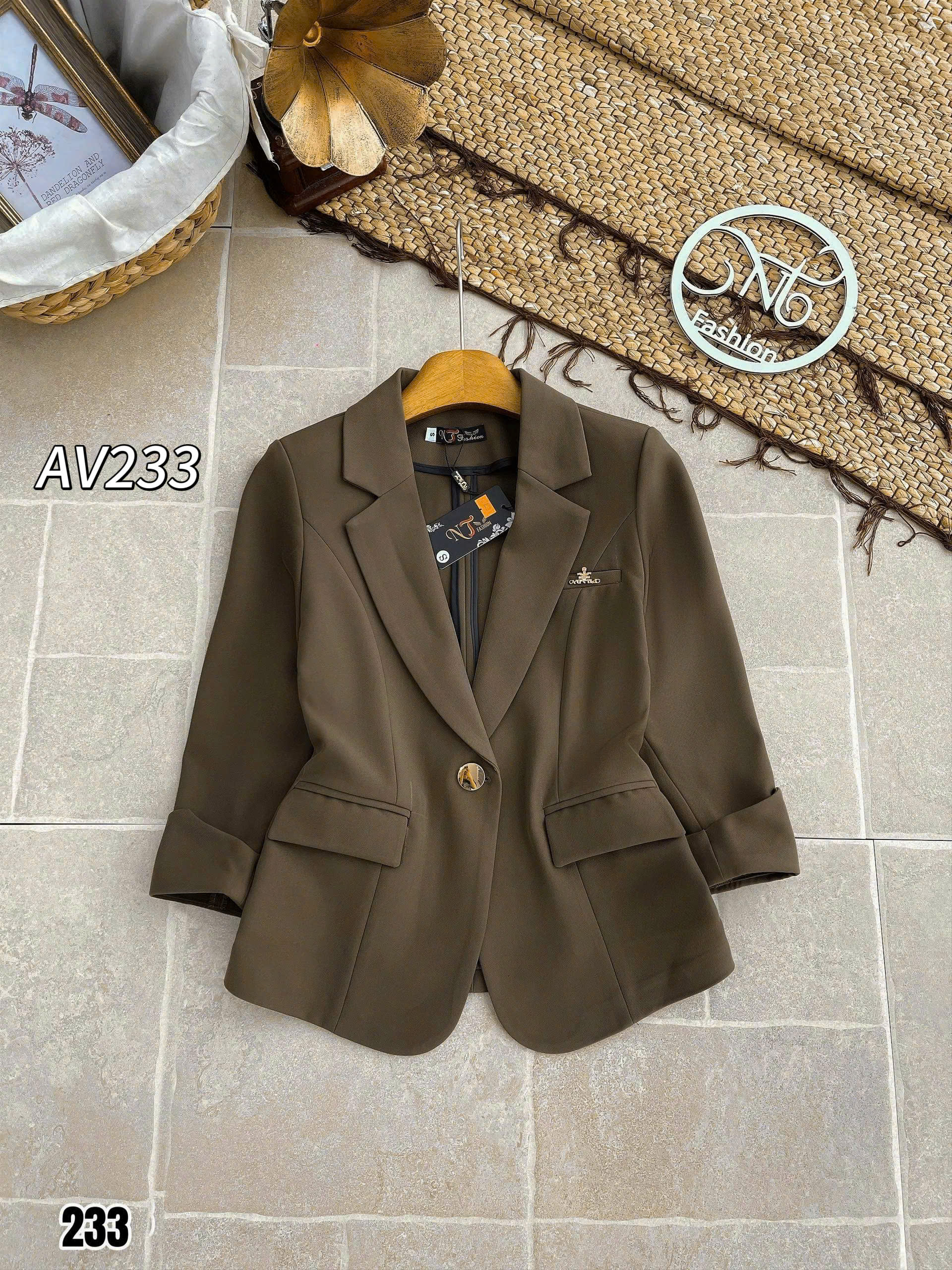 av233 áo vest 1 cúc tag ngực
