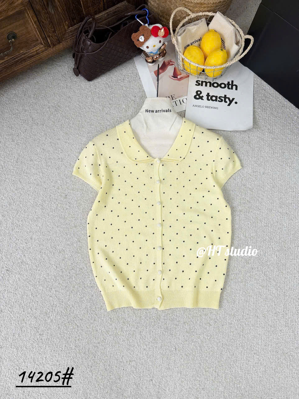 AL14205 Áo Len Cổ Sen Chấm Bi
