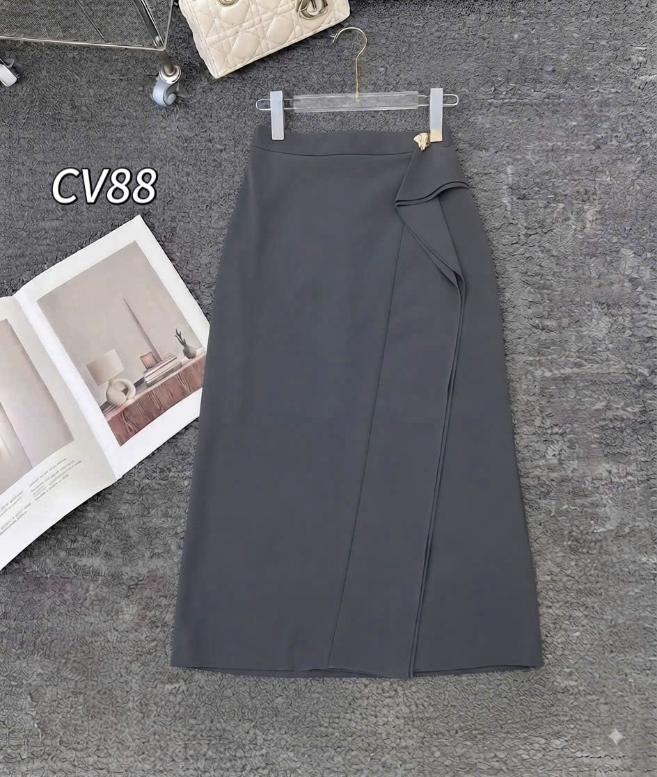 CV88 cv vạt bèo khuy vàng 80cm