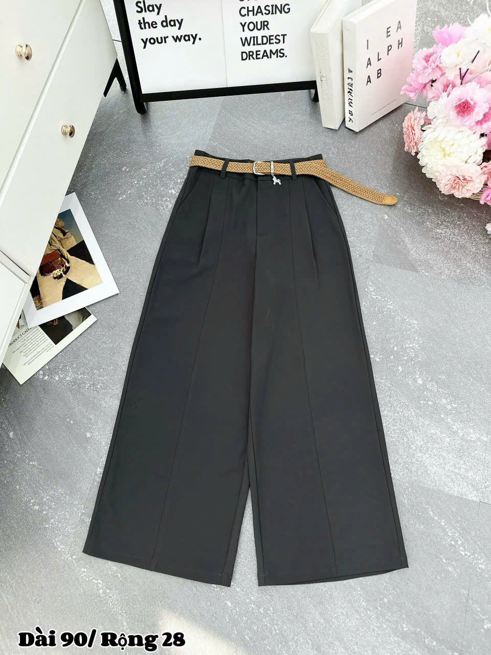 Q367 Quần xuông nấm 90cm kèm đai charm ngựa
