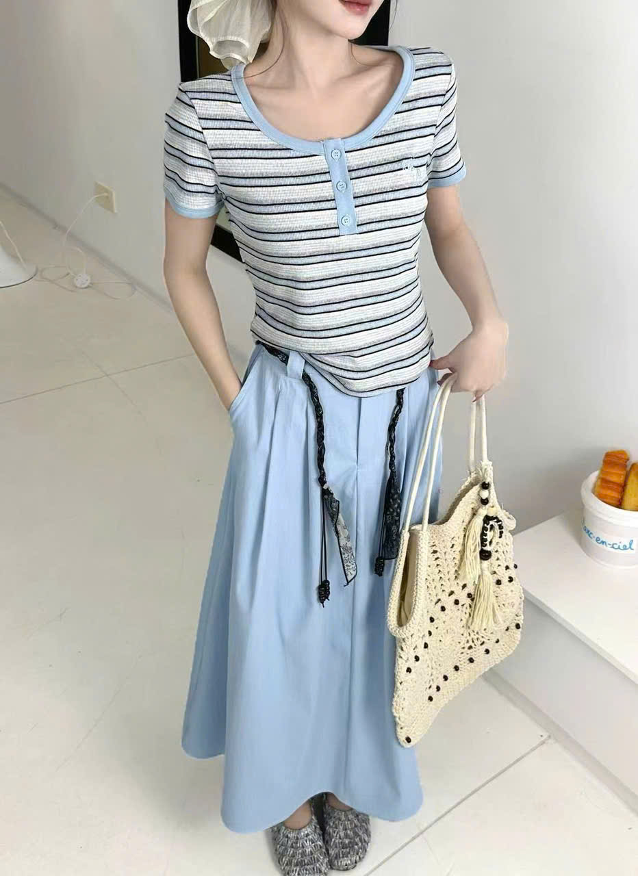 SB2670 Set áo phông kẻ chân váy đai dây