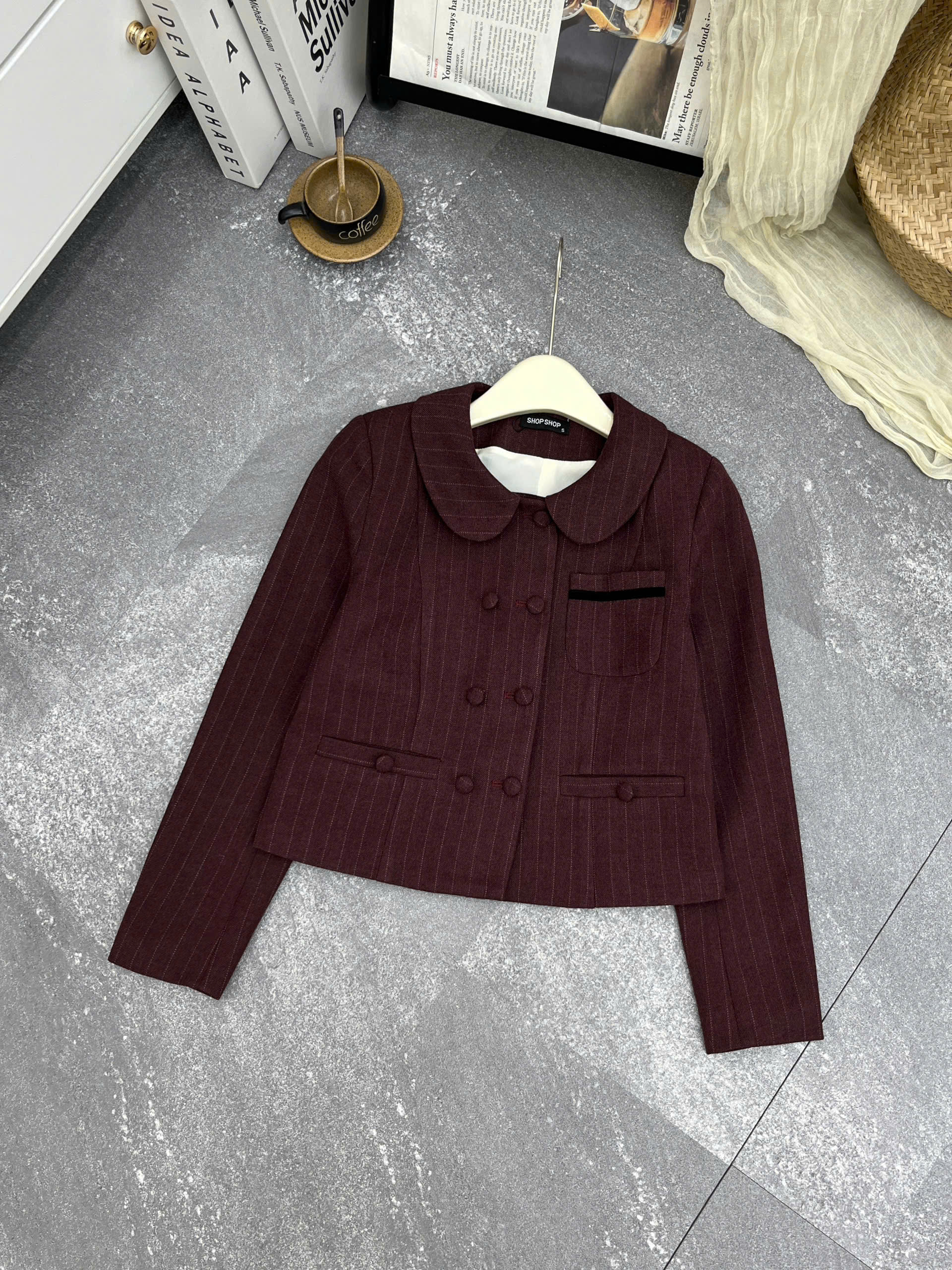 AV236 Áo Vest Cổ Sen Kẻ