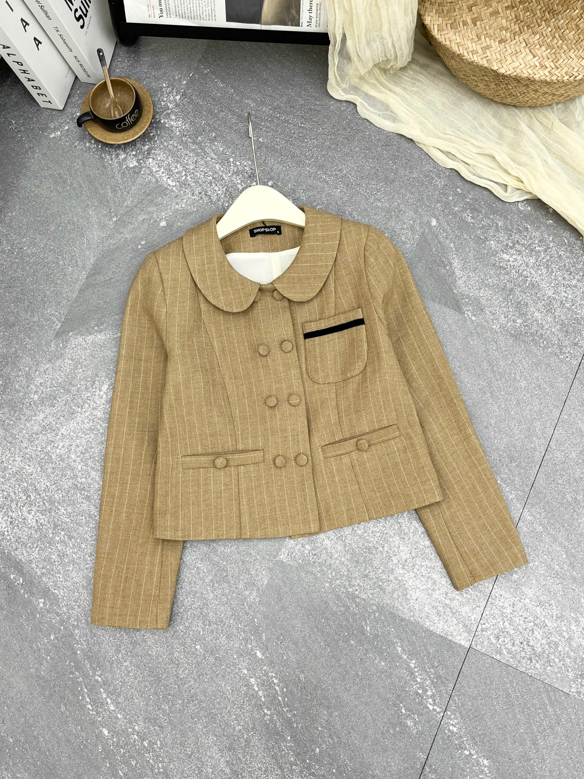 AV236 Áo Vest Cổ Sen Kẻ