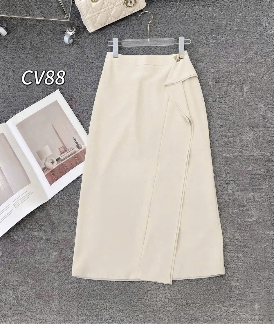 CV88 cv vạt bèo khuy vàng 80cm